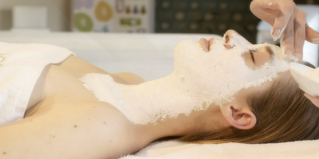 Pure Skin is a salon treatment for impure, shiny facial skin with skin imperfections caused by various internal and external factors, such as hormonal imbalances, stress or pollution. 